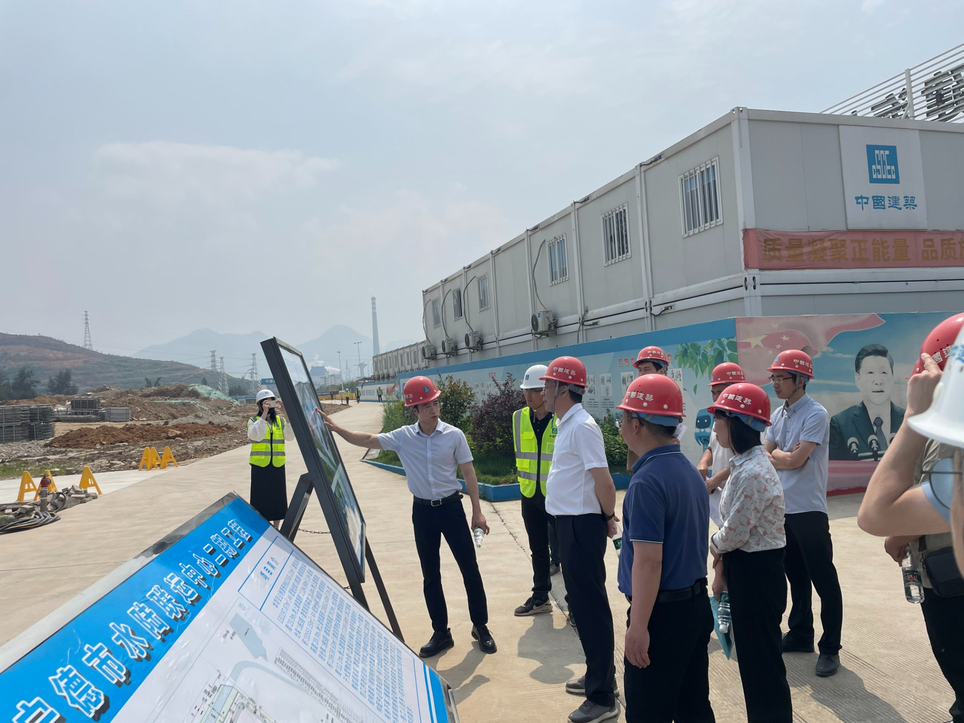 2024-5-9市交投集團領(lǐng)導深入市交投物流集團重點項目現(xiàn)場調(diào)研指導工作，姜軒緯拍攝1.jpg